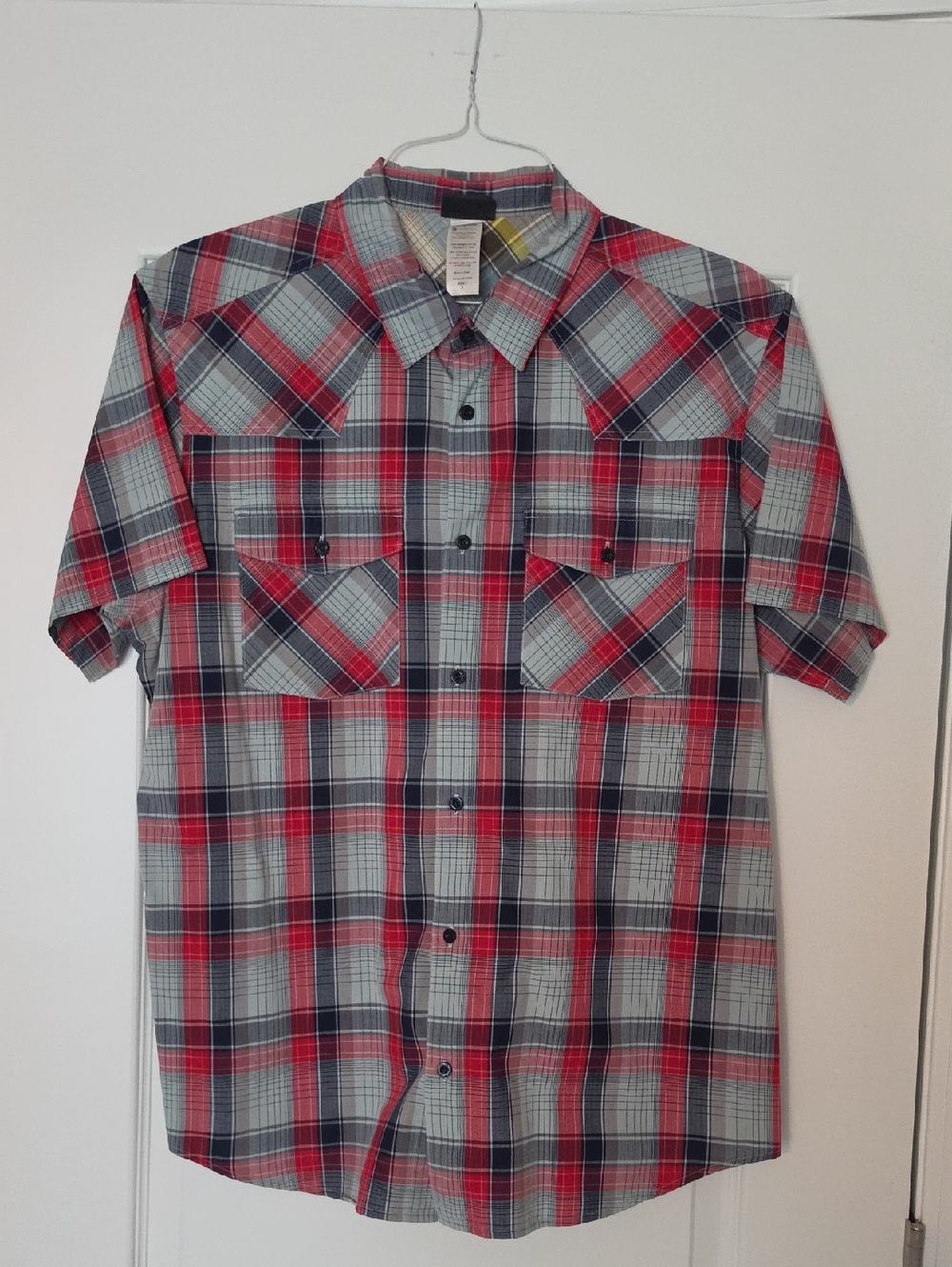 Patagonia Red & Gray Plaid Short-Sleeve Button-Down Shirt